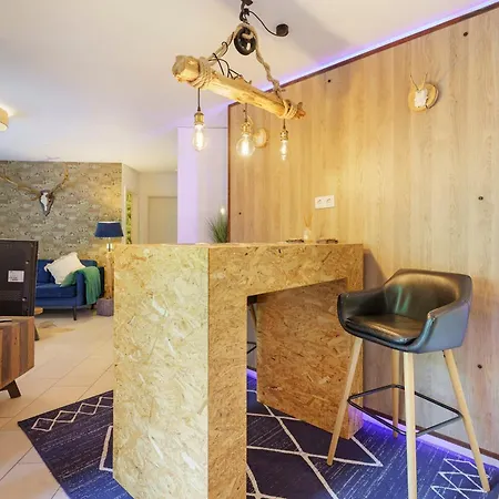 Apartamento In Einem Architektenhaus *